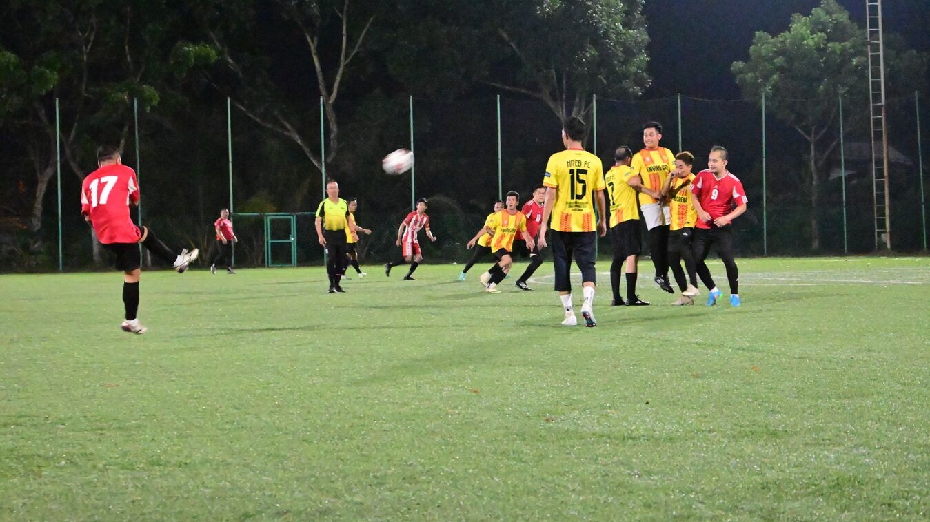 Perlawanan Persahabatan Bola Sepak antara NREB vs DOA