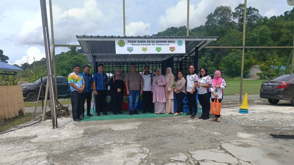 Ceramah 3R dan Penyerahan Pusat Kiosk 3R di SK Gunong Ngeli Simunjan Tingkat Kesedaran Pengurusan Sisa