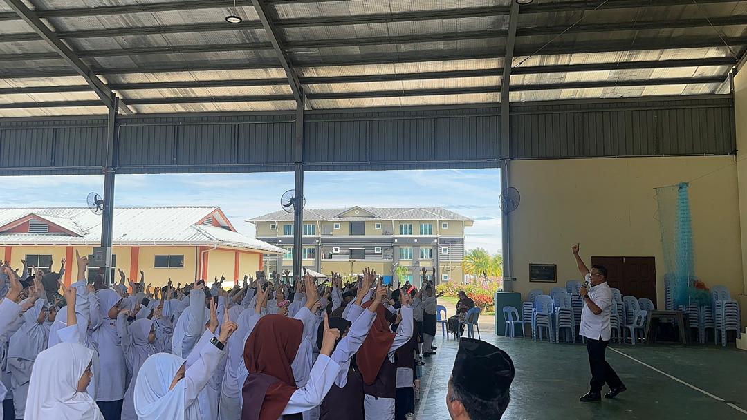 Program Ceramah Alam Sekitar "Amalan Pengurusan Sisa Lestari" di MIS Sarikei