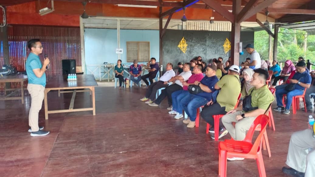 Program Kesedaran Komuniti di Tubau anjuran Glenealy Sdn Bhd