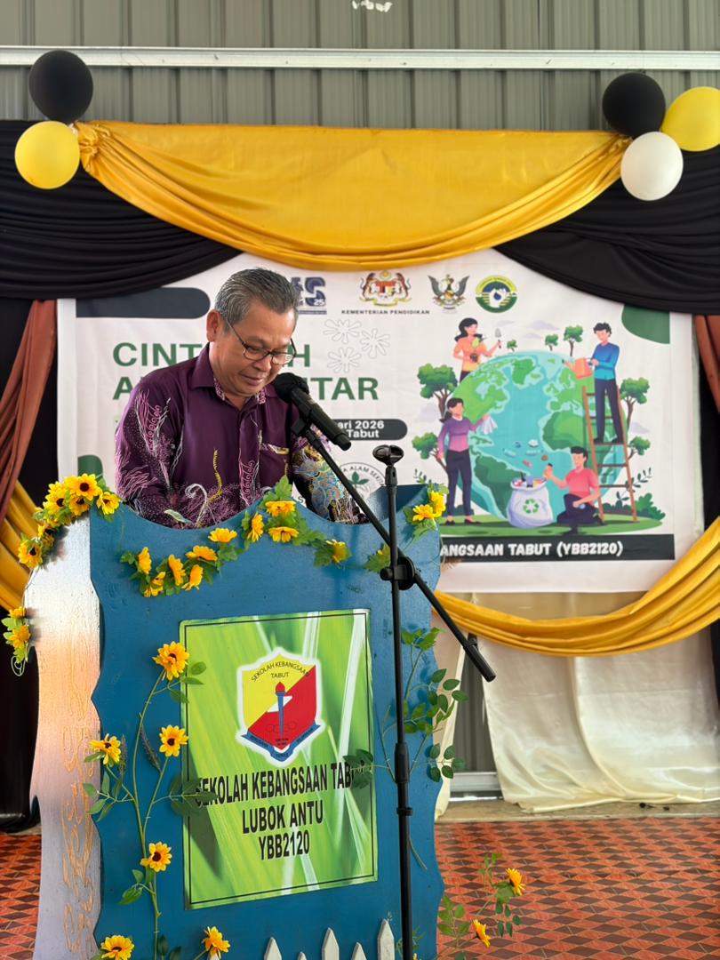 Program Cintailah Alam Sekitar anjuran Kelab Pencinta Alam Sekitar (PALS) SK Tabut