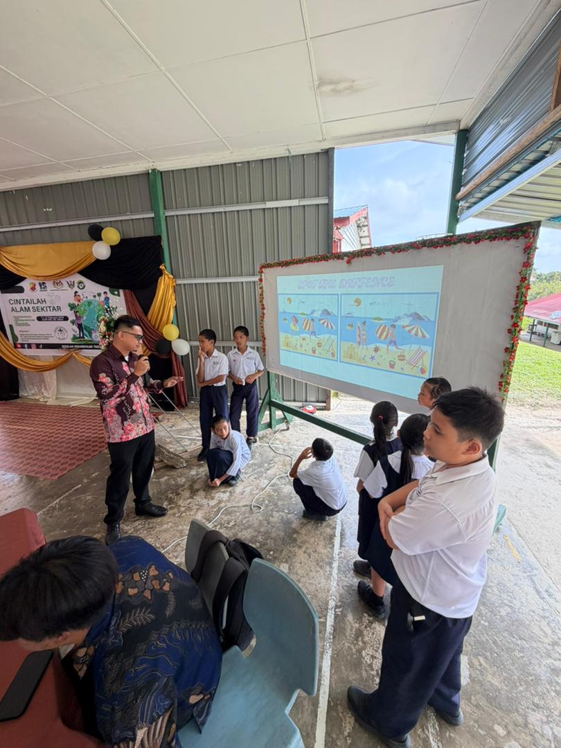 Program Cintailah Alam Sekitar anjuran Kelab Pencinta Alam Sekitar (PALS) SK Tabut