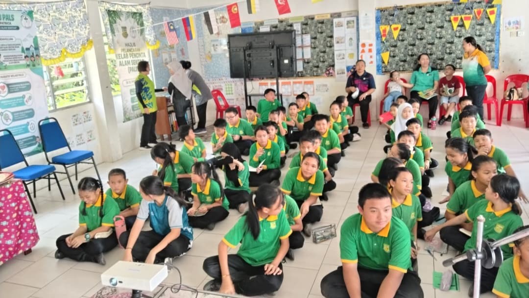 Kelab Pencinta Alam Sekitar (PALS) telah dirasmikan di SK St Patrick Semadang dalam satu majlis yang melibatkan penyertaan guru, kakitangan sekolah serta seramai 68 murid