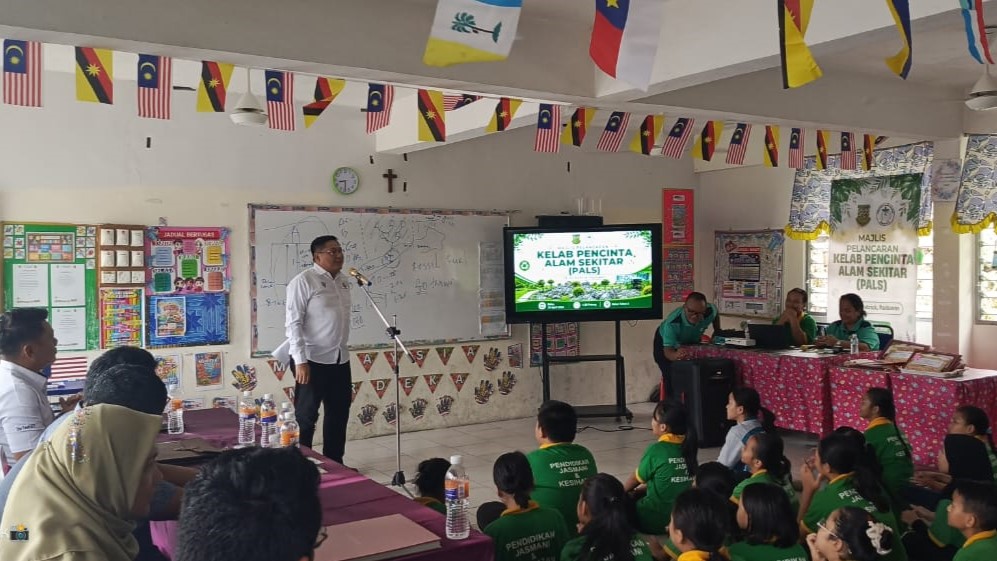 Kelab Pencinta Alam Sekitar (PALS) telah dirasmikan di SK St Patrick Semadang dalam satu majlis yang melibatkan penyertaan guru, kakitangan sekolah serta seramai 68 murid
