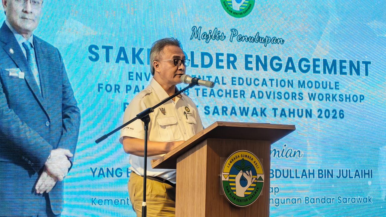 Stakeholder Engagement: Workshop On Environmental Education Module For PALS Club Teachers Advisor di Kingwood Hotel, Sibu