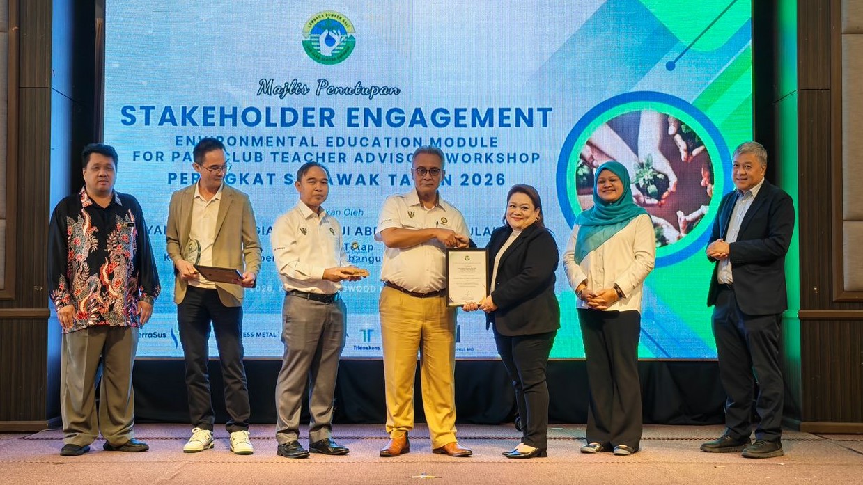 Stakeholder Engagement: Workshop On Environmental Education Module For PALS Club Teachers Advisor di Kingwood Hotel, Sibu