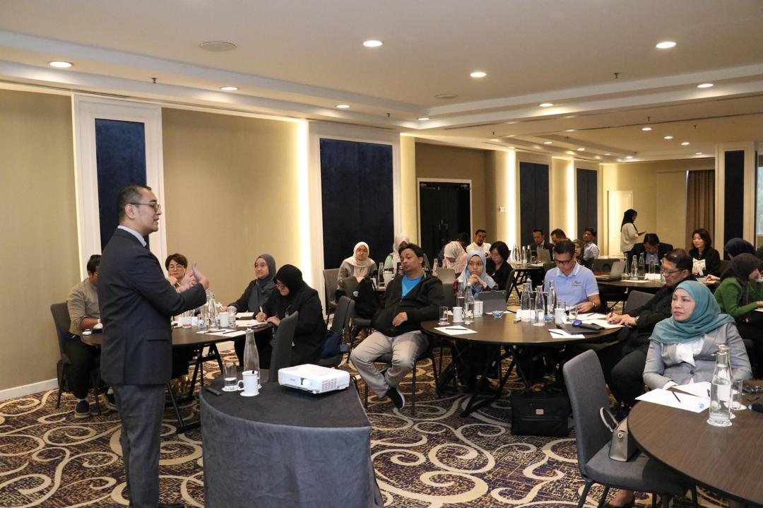 NREB Officers Attend Certified Carbon Trading Practitioner Training